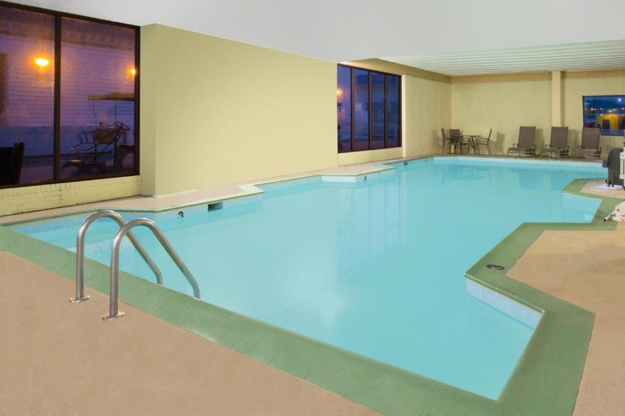 Ocean Resort Virginia Beach Exterior photo