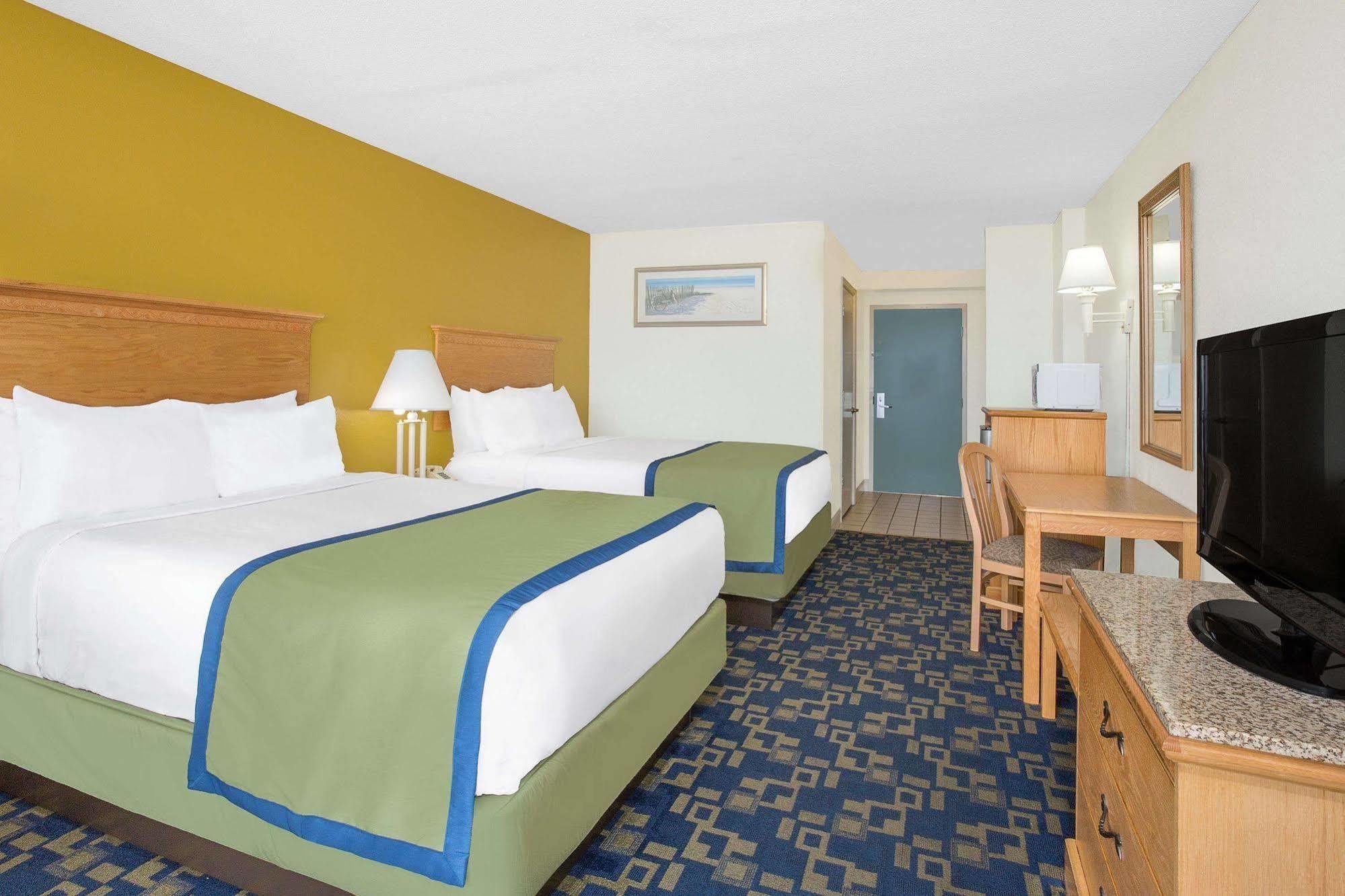 Ocean Resort Virginia Beach Exterior photo